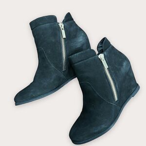 Kenneth Cole Vivian Wedge Bootie, Size 11M Black